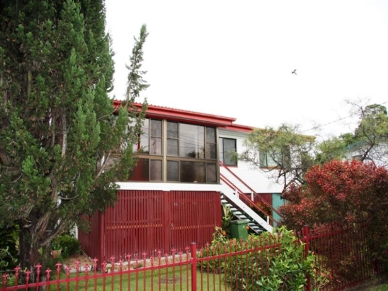 99 Darling Street, West Ipswich QLD 4305