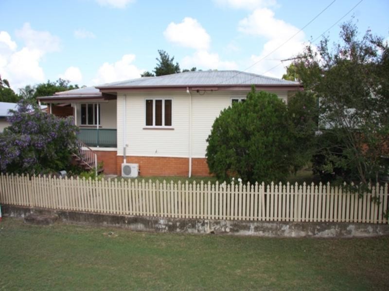 8 Kerton Street, Brassall QLD 4305