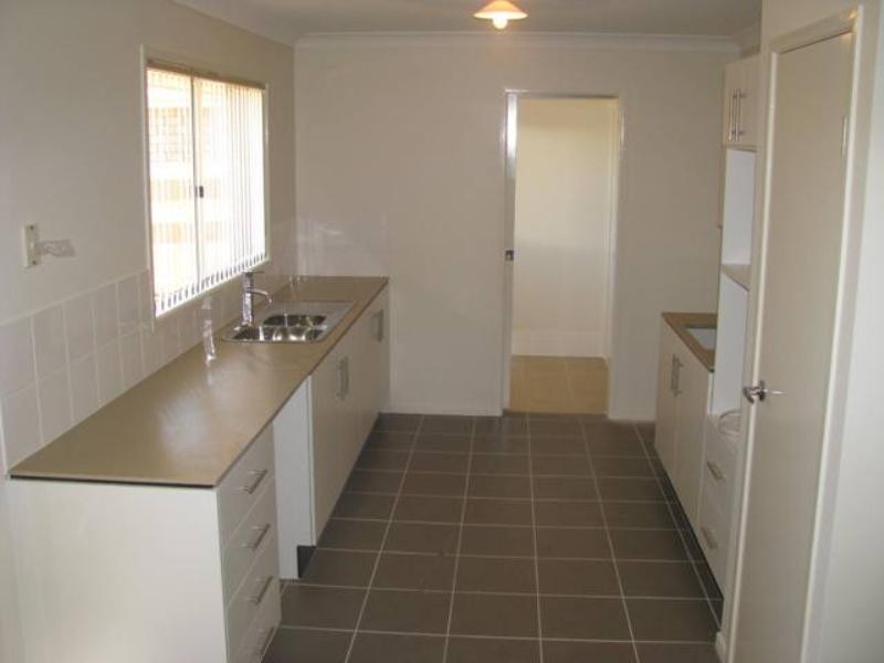 27 Eric Drive, Blackstone QLD 4304