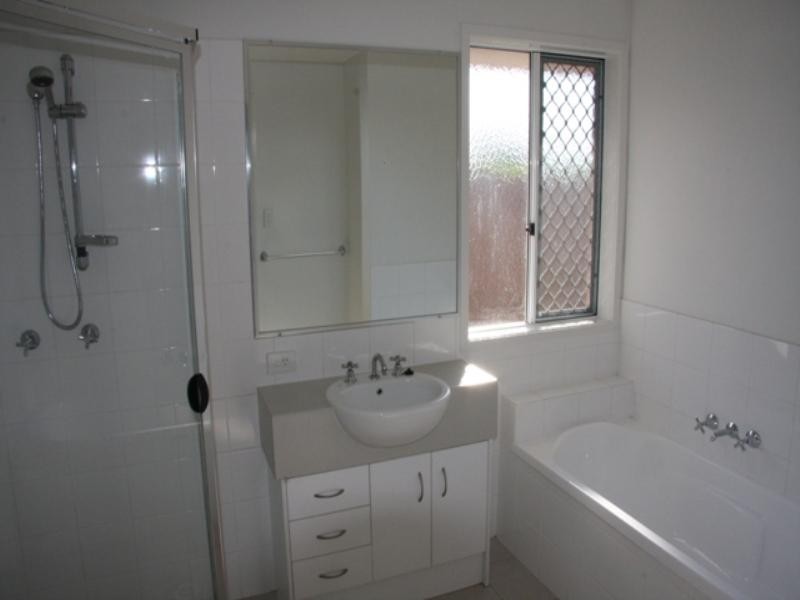 33 Katie Way, Raceview QLD 4305