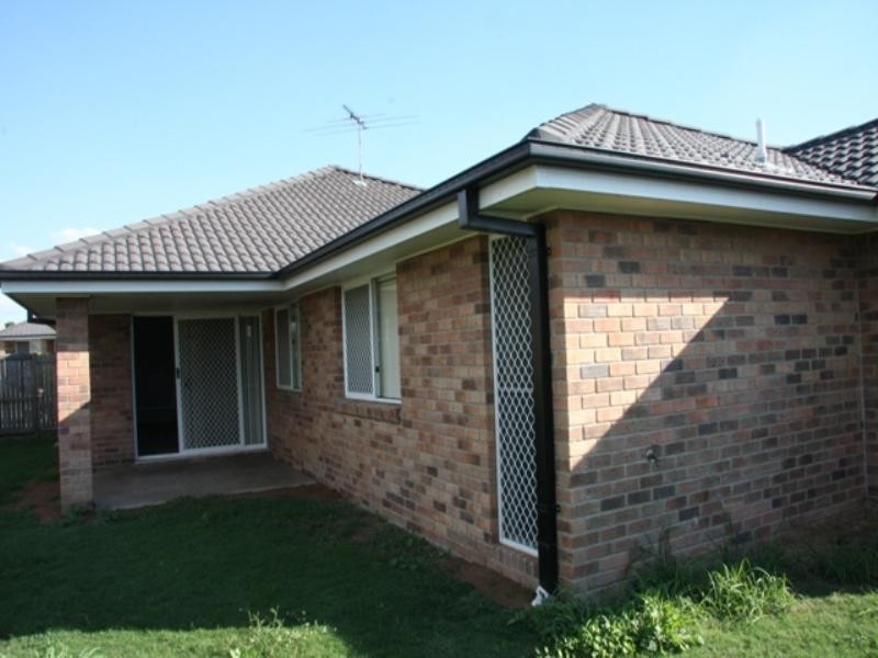 33 Katie Way, Raceview QLD 4305