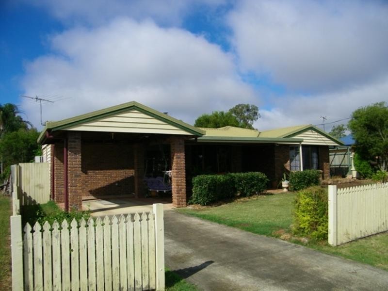 14 Hall Street, Peak Crossing QLD 4306