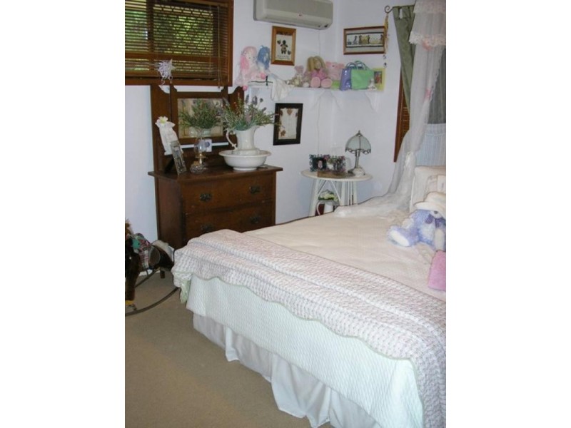 14 Hall Street, Peak Crossing QLD 4306