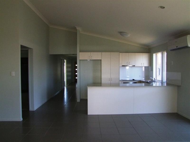 73 Dornoch Crescent, Raceview QLD 4305