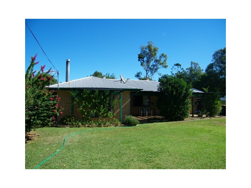43 Fassifern Street,, Peak Crossing QLD 4306