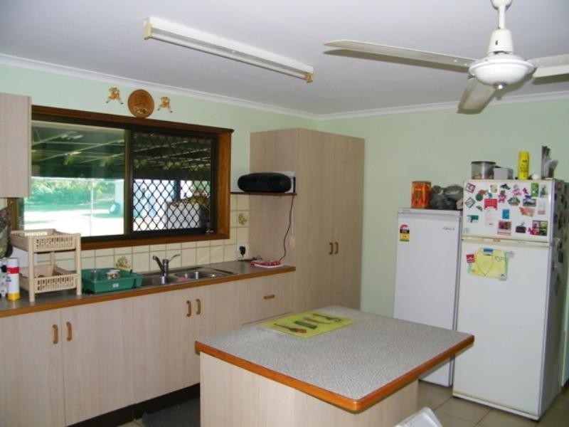 43 Fassifern Street,, Peak Crossing QLD 4306