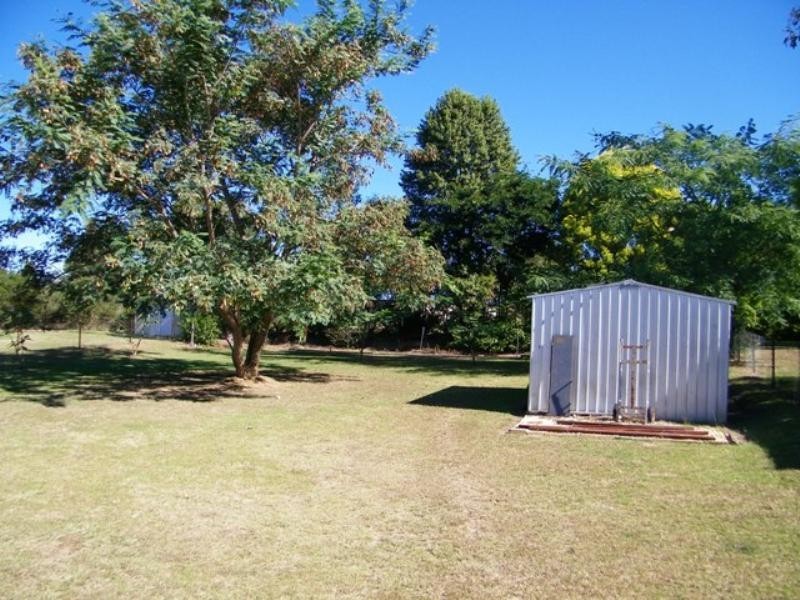 43 Fassifern Street,, Peak Crossing QLD 4306