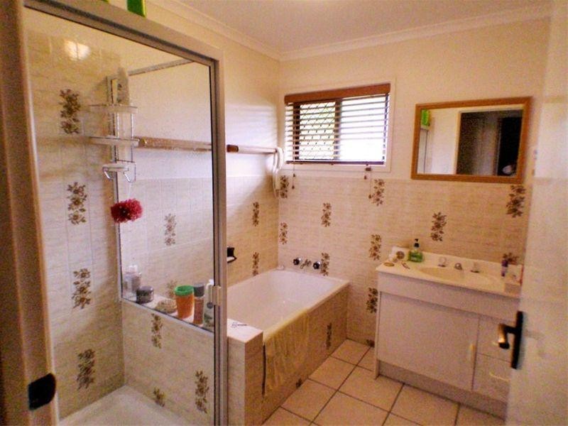 84 Reif Street, Flinders View QLD 4305