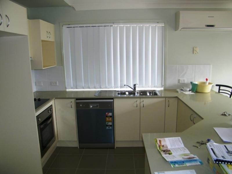 36 Pencarrow Crescent, Raceview QLD 4305