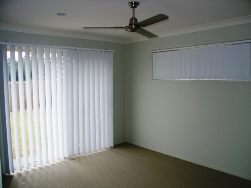 36 Pencarrow Crescent, Raceview QLD 4305