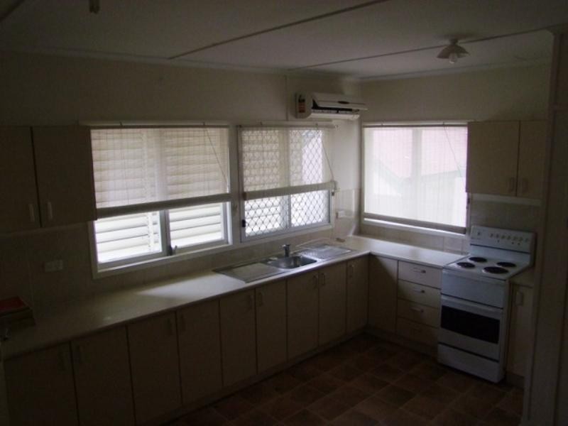 3 Birrel Street, Leichhardt QLD 4305