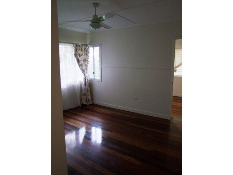 3 Birrel Street, Leichhardt QLD 4305