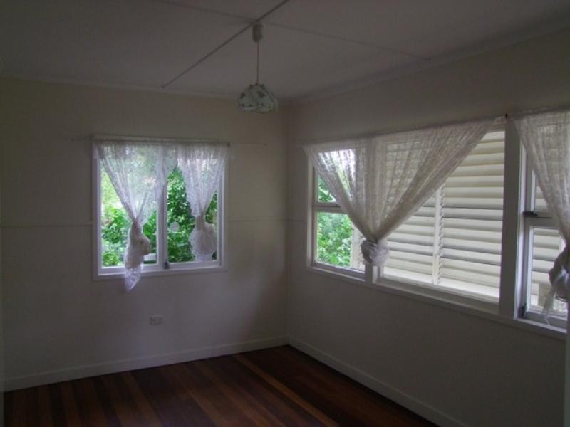 3 Birrel Street, Leichhardt QLD 4305