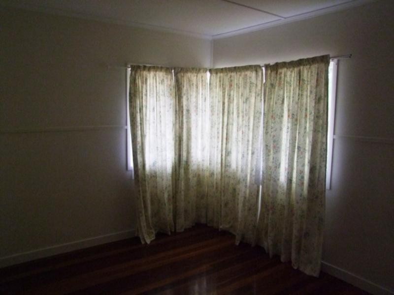 3 Birrel Street, Leichhardt QLD 4305