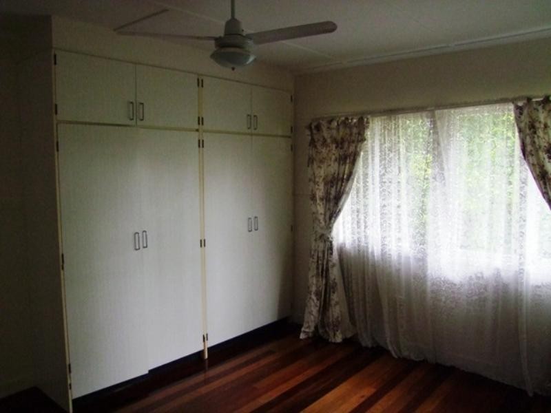 3 Birrel Street, Leichhardt QLD 4305