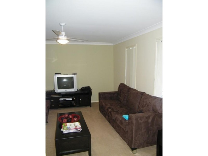 3 Stewart Court, Dugandan QLD 4310