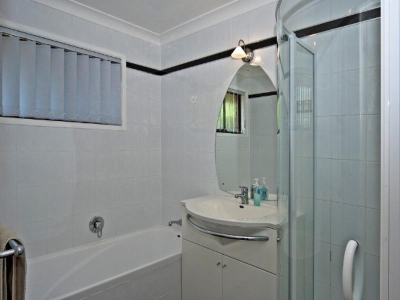 29 Leonard Street, Yamanto QLD 4305