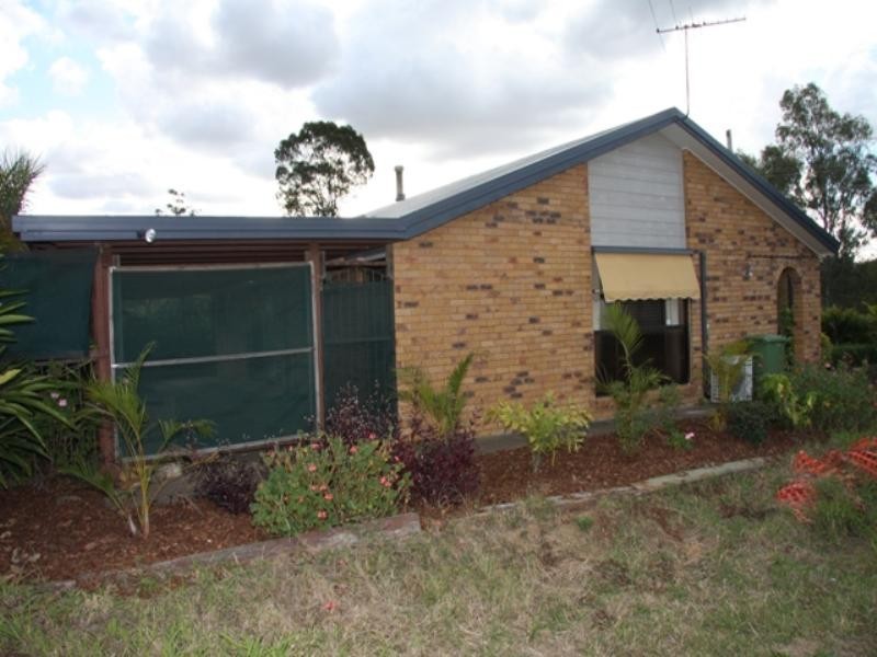 8a Gregory Street, Wulkuraka QLD 4305