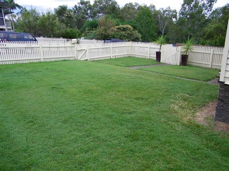 27 Galah Street, Churchill QLD 4305