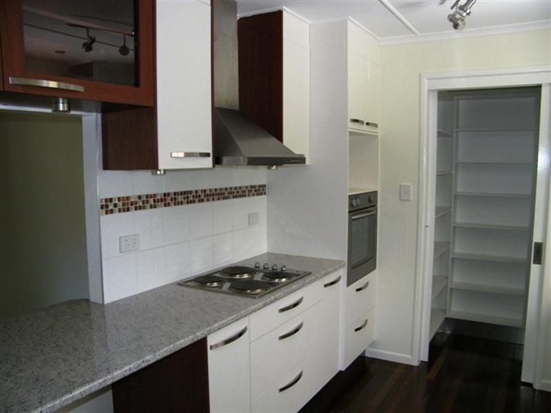 263 Whitehill Road, Raceview QLD 4305