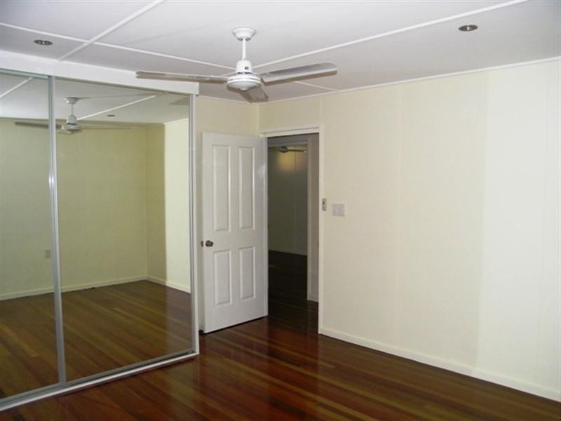 263 Whitehill Road, Raceview QLD 4305