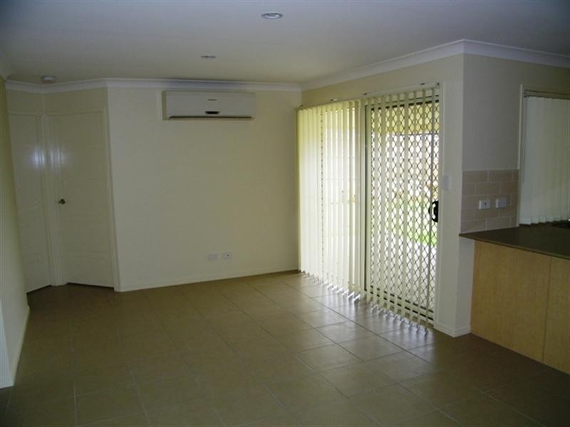 52 Dornoch Crescent, Raceview QLD 4305
