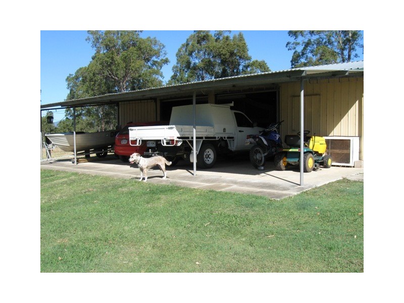 7711 Cunningham Highway, Clumber QLD 4309