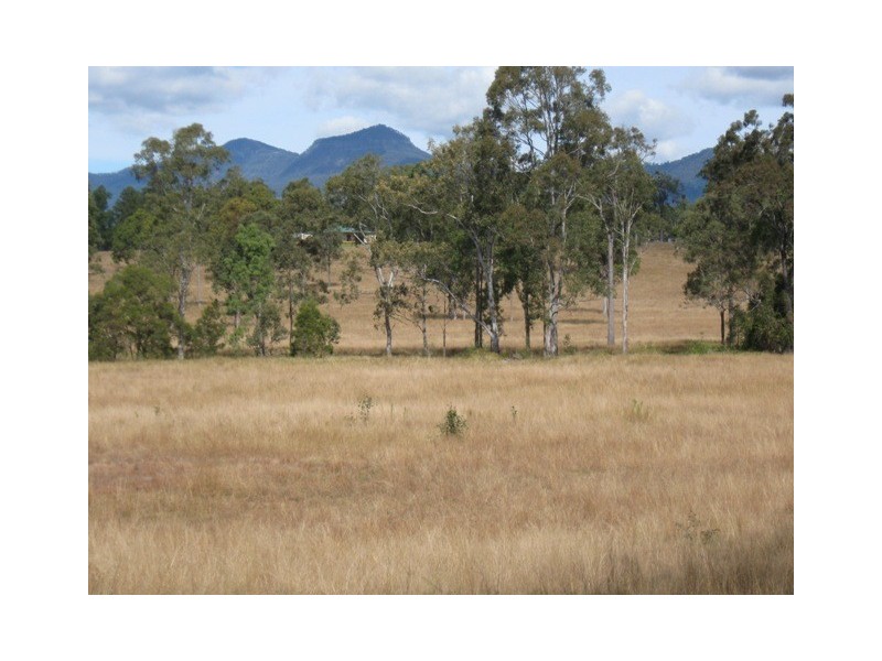 7711 Cunningham Highway, Clumber QLD 4309