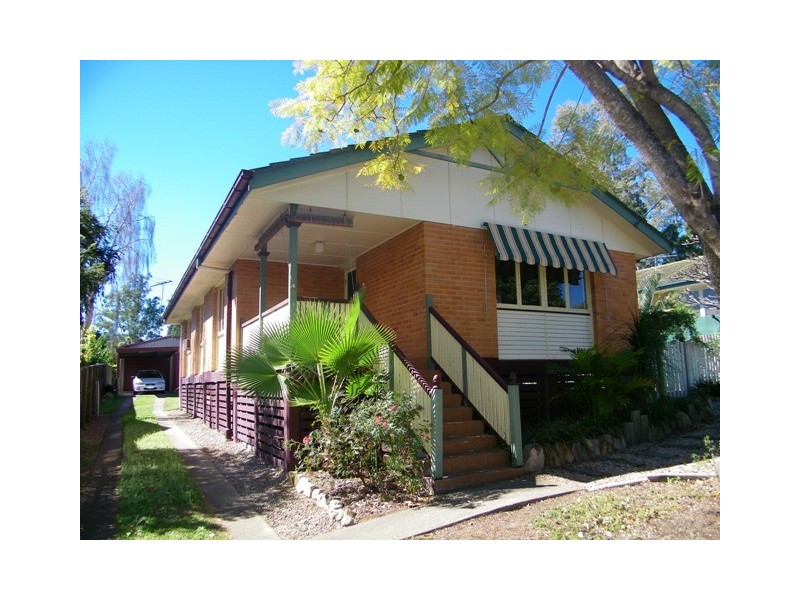 31 Larsen Street, Leichhardt QLD 4305