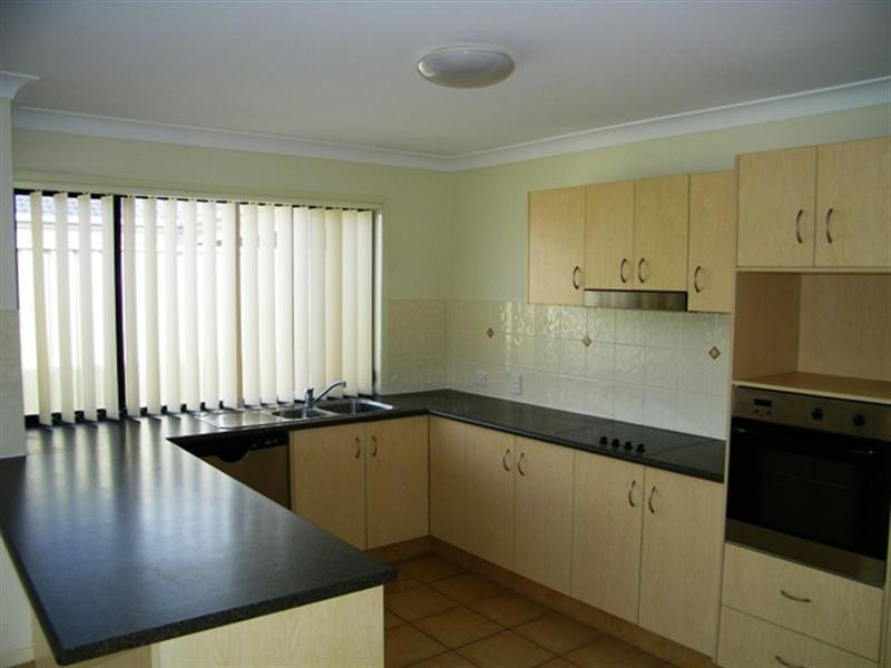 14 Anna Drive, Raceview QLD 4305