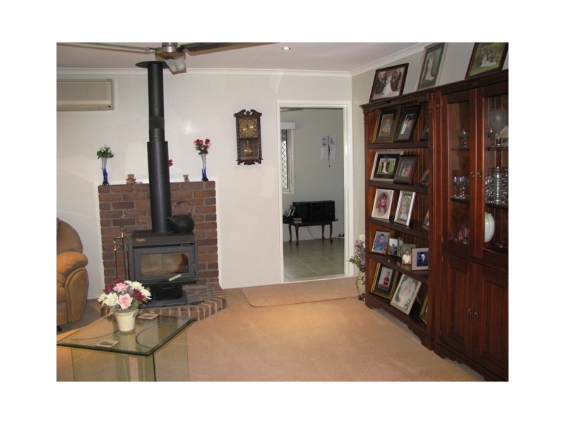 145 Edward Street, Flinders View QLD 4305