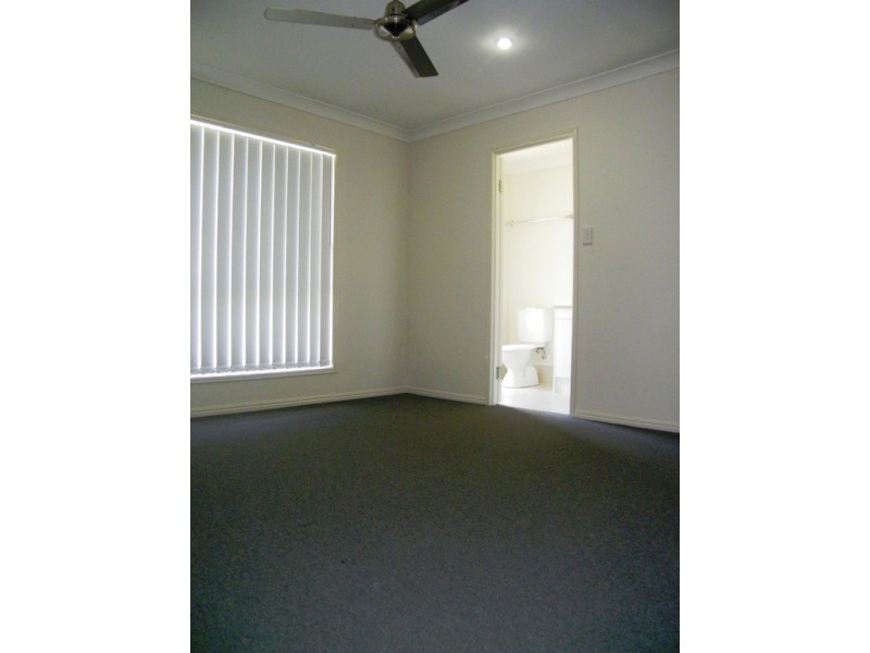 5 Highgrove Street, Raceview QLD 4305