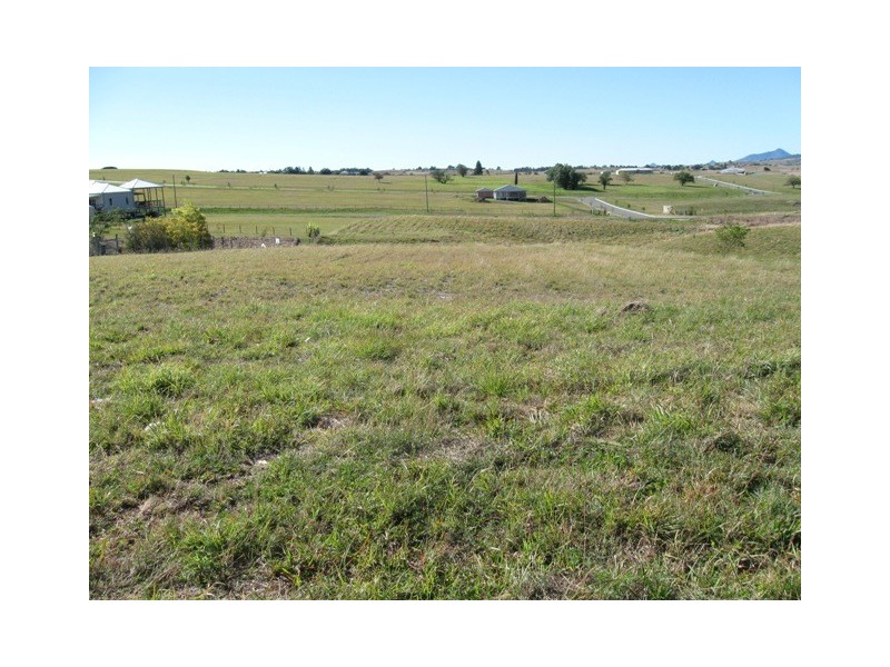 5 Schwarz Drive, Boonah QLD 4310