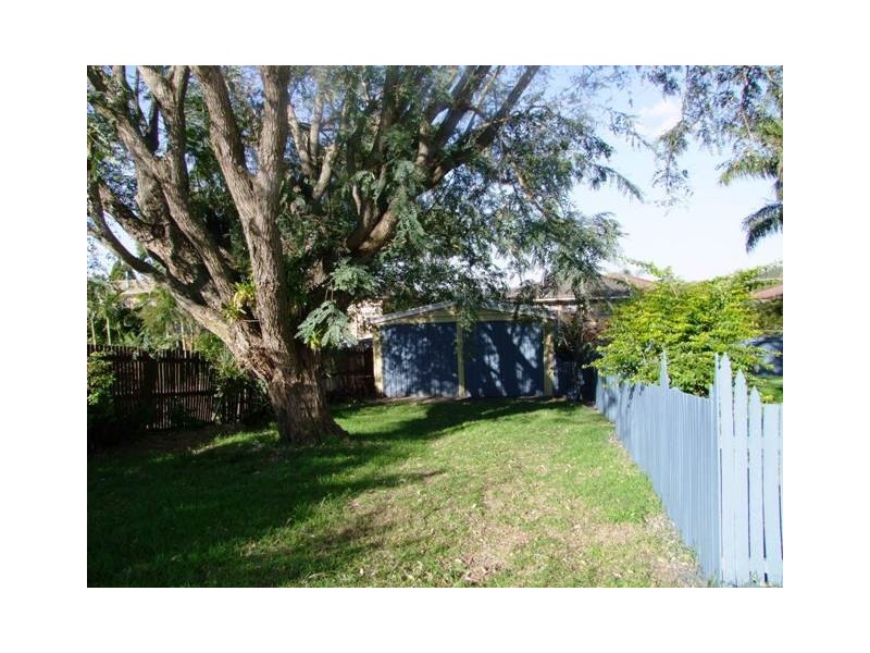 42 Alice Street, Silkstone QLD 4304