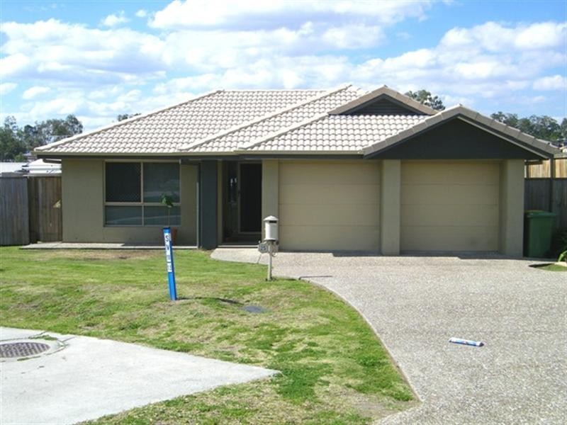 25 Bosswood Court, Yamanto QLD 4305