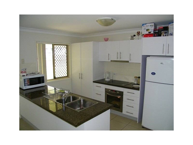 10 Nicole Place, Yamanto QLD 4305