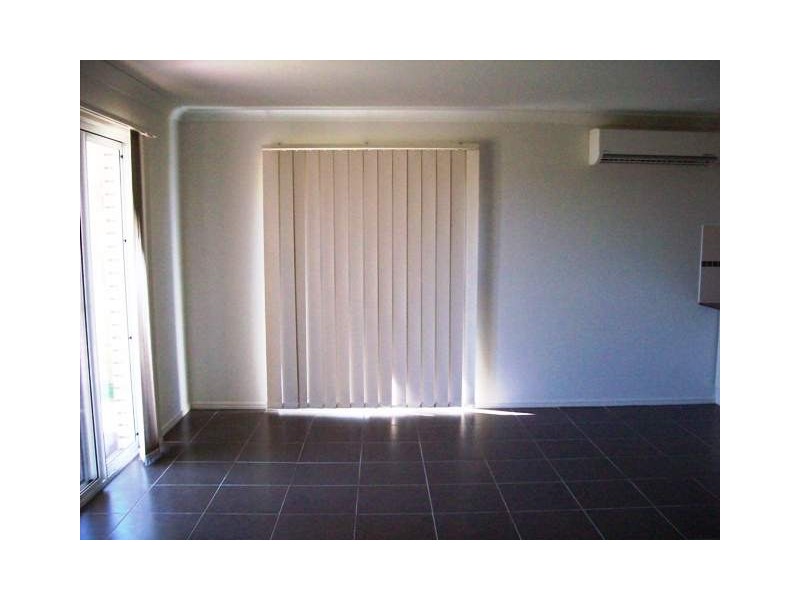 10 Windermere Street, Raceview QLD 4305