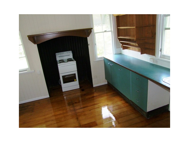 7 Spring Street, East Ipswich QLD 4305