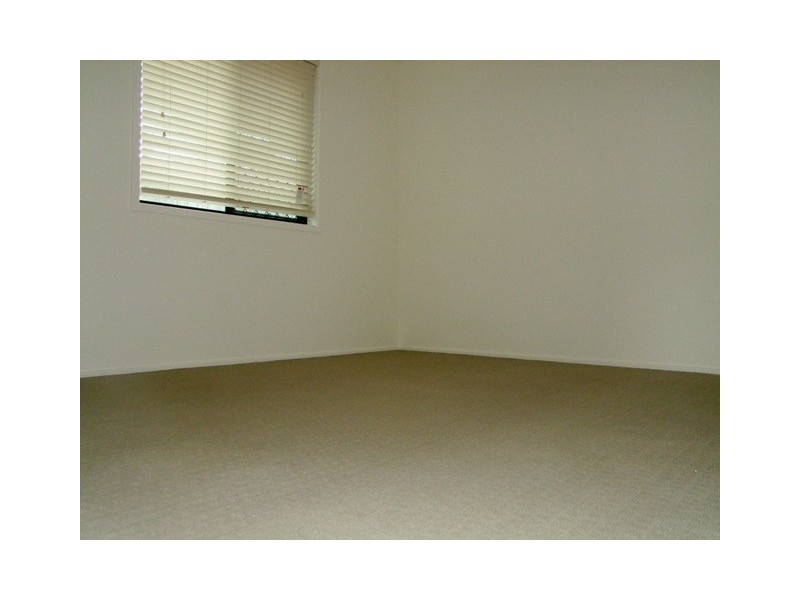 13 Comona Court, Wulkuraka QLD 4305