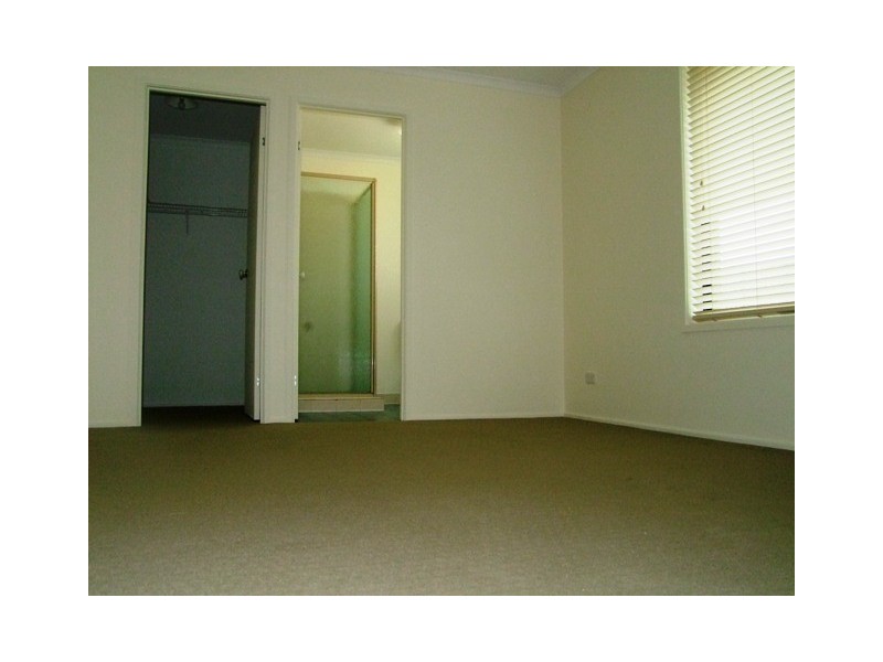 13 Comona Court, Wulkuraka QLD 4305