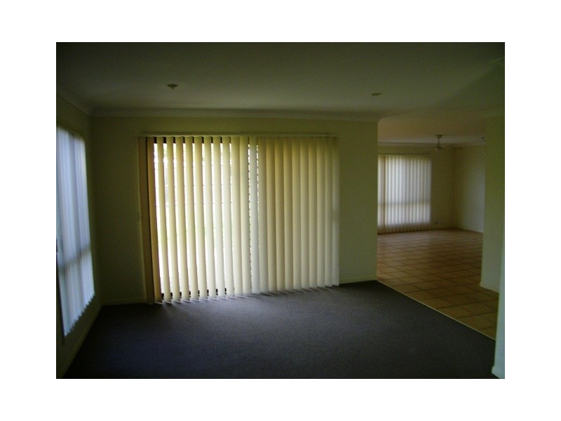 14 Anna Drive, Raceview QLD 4305