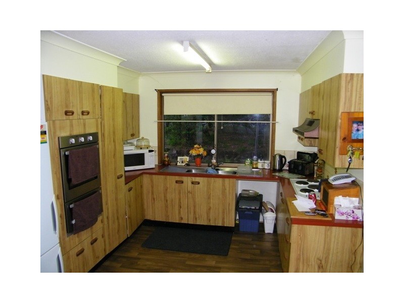 145 Adelong Avenue, Thagoona QLD 4306