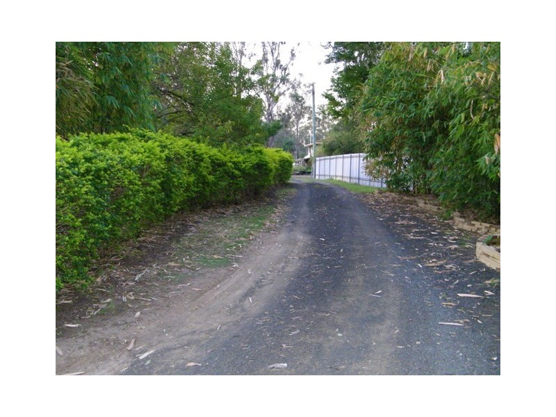 145 Adelong Avenue, Thagoona QLD 4306