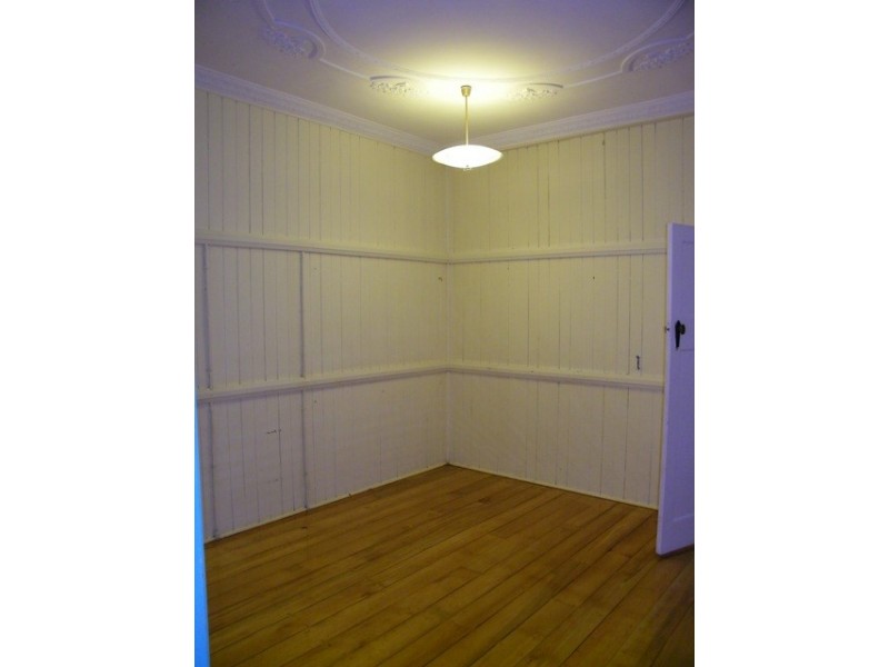 23 Pine Street, North Ipswich QLD 4305