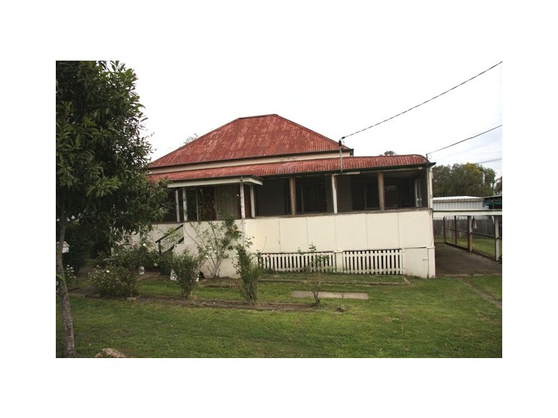 108 Aspinall Street, Leichhardt QLD 4305