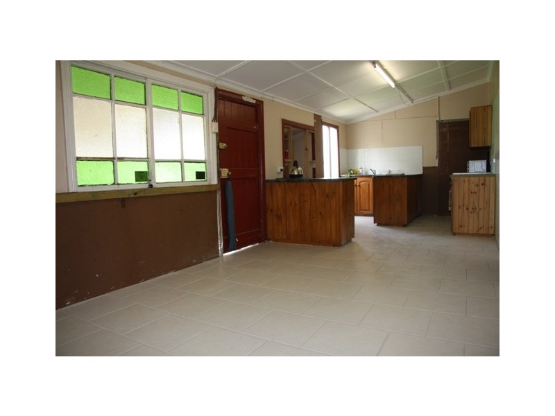 108 Aspinall Street, Leichhardt QLD 4305