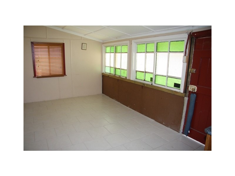 108 Aspinall Street, Leichhardt QLD 4305