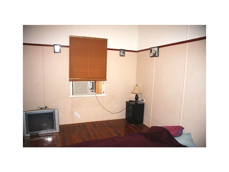 108 Aspinall Street, Leichhardt QLD 4305