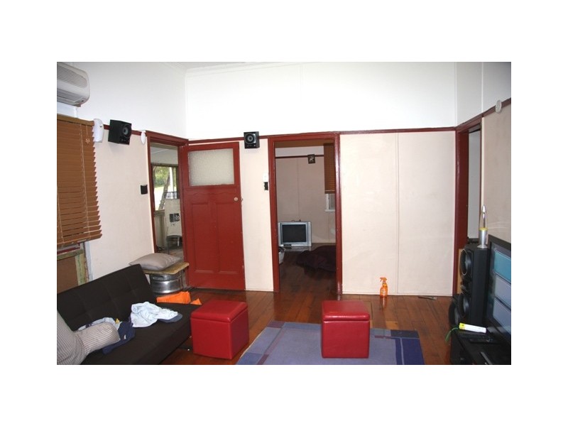 108 Aspinall Street, Leichhardt QLD 4305