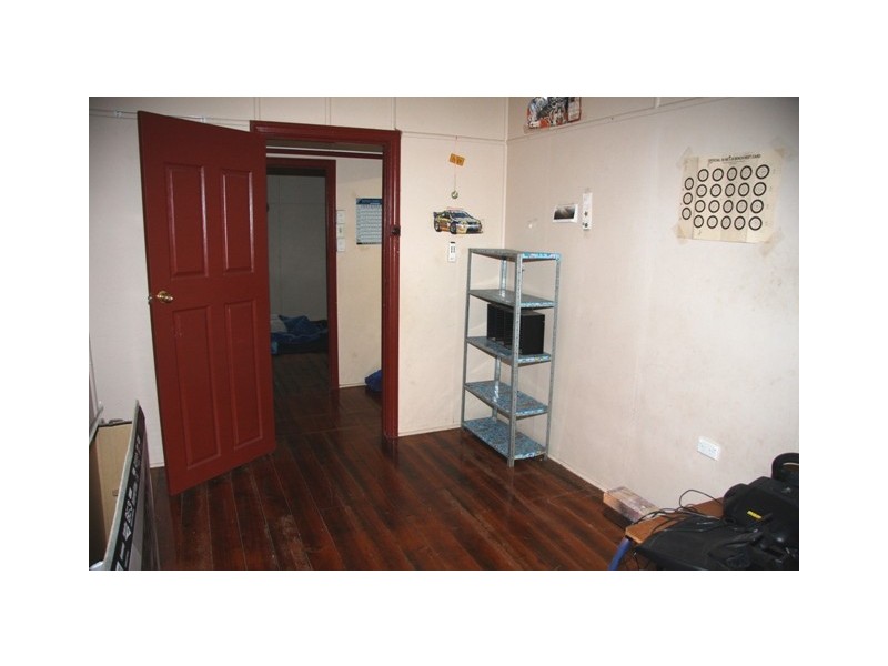 108 Aspinall Street, Leichhardt QLD 4305